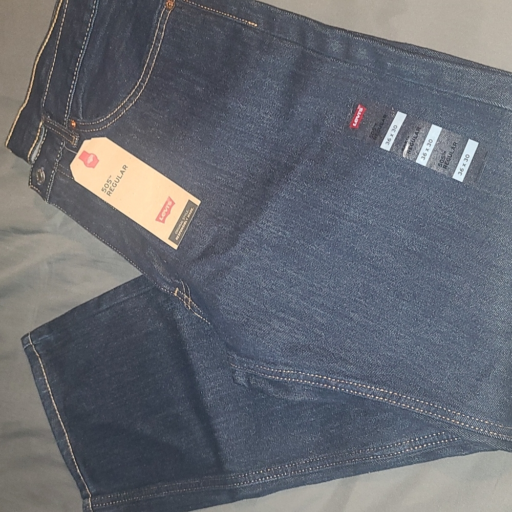 Men's levi jeans